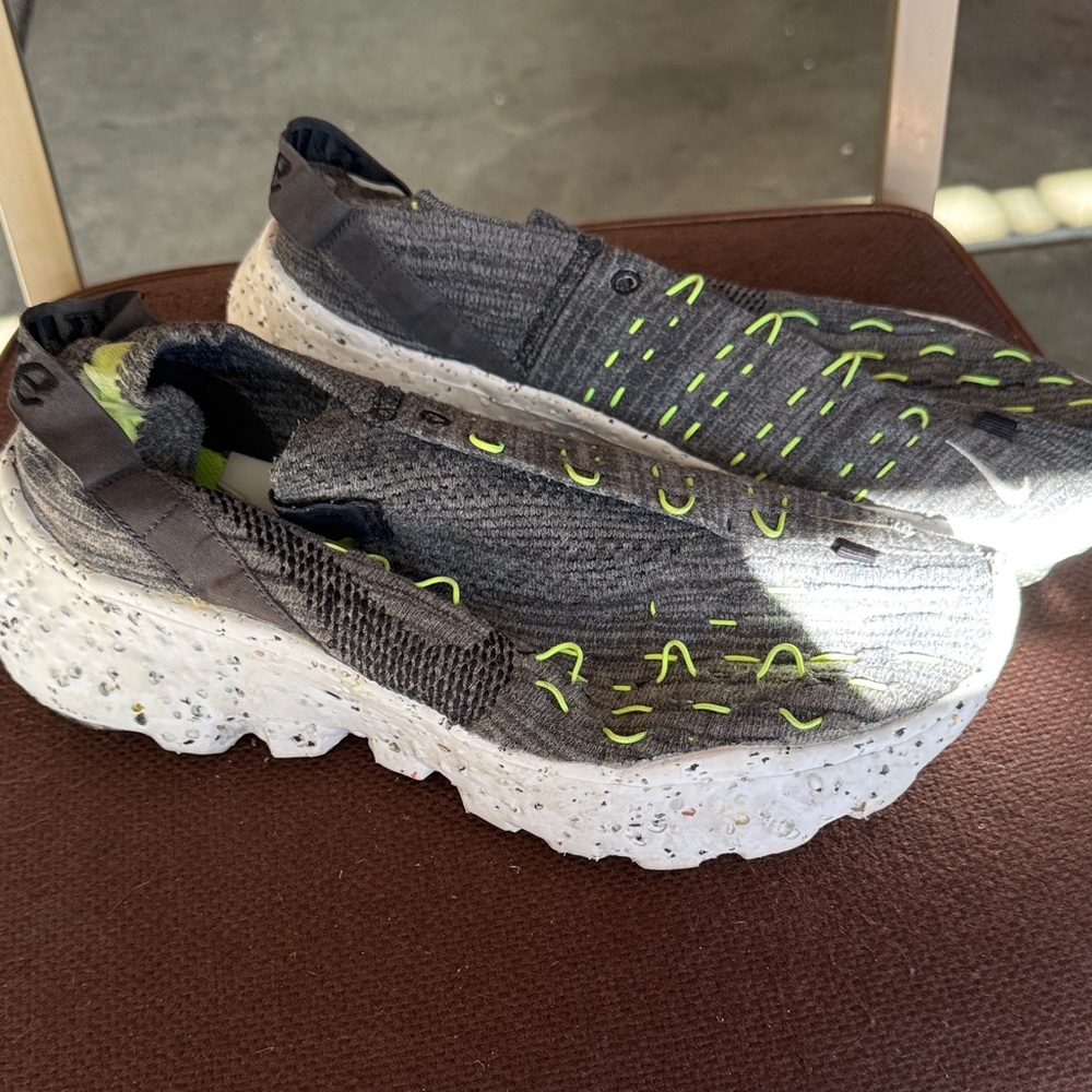 Nike space hippie men’s 11